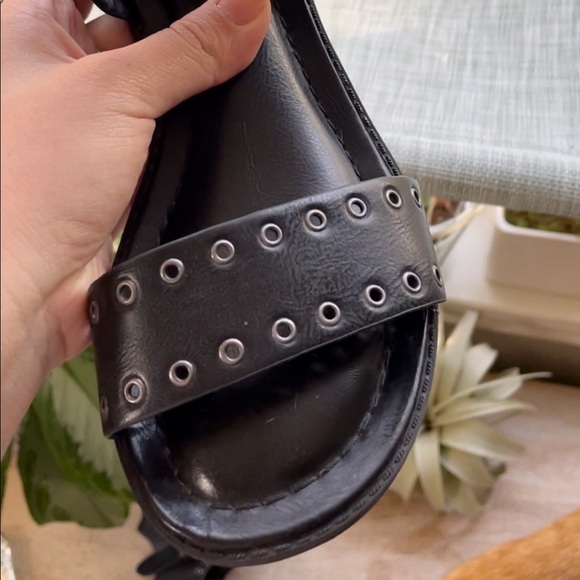 SOLD🕷 MIA black strappy buckle sandals with grungey grommet embellishments 🕷 - Picture 9 of 9